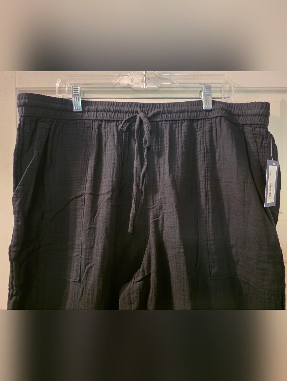 Women's High-Rise Gauze Wide Leg Pull-On Pants - Universal Thread™ Black 1X - Picture 3 of 7